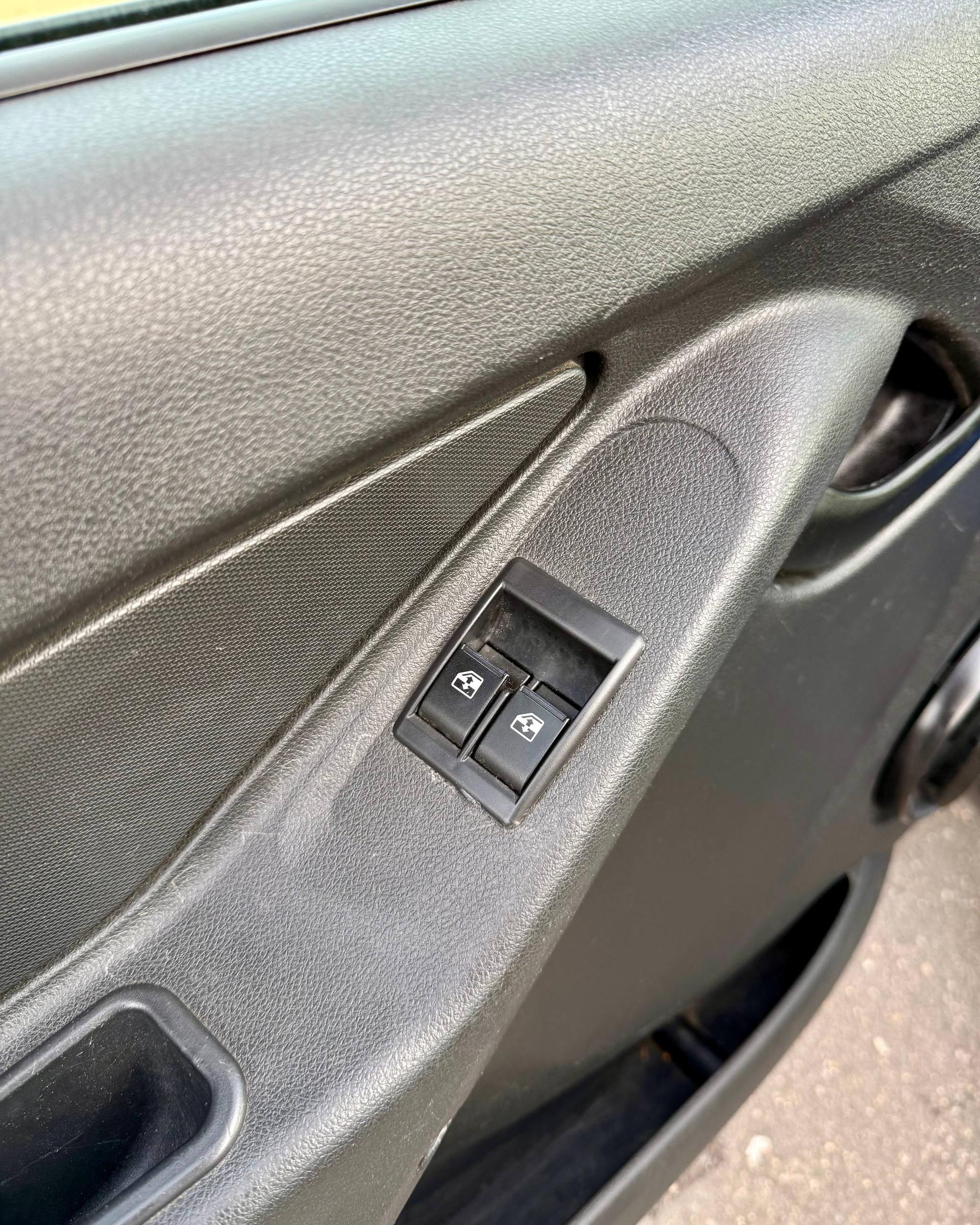 Lada (ВАЗ) Granta I , 2015 г., механика, бензин - фото 9