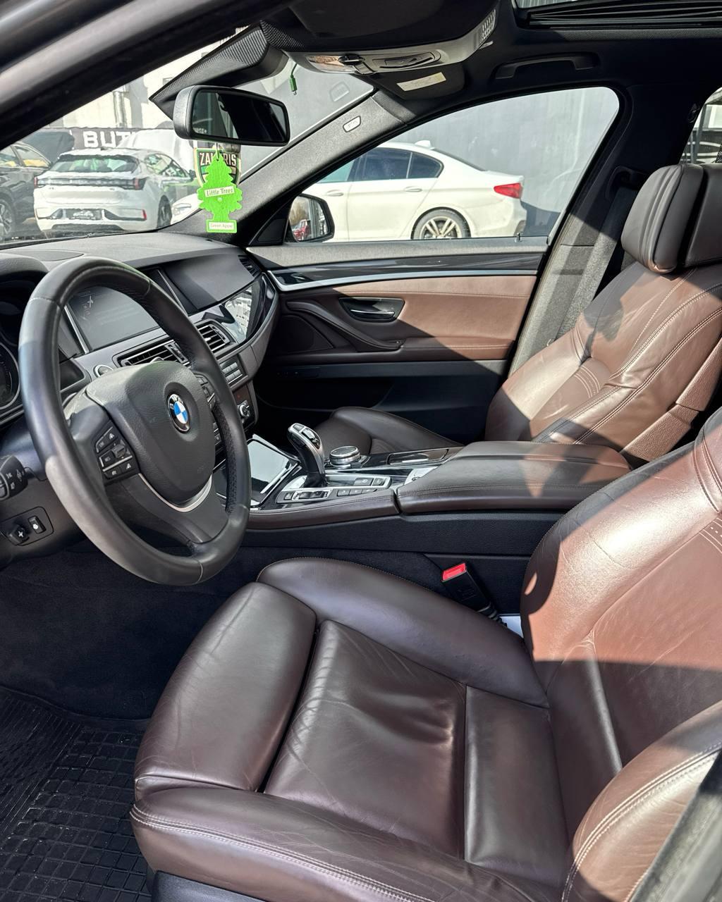 BMW 5 серия F10 F11 · Рестайлинг , 2014 г., автомат, дизель - фото 8