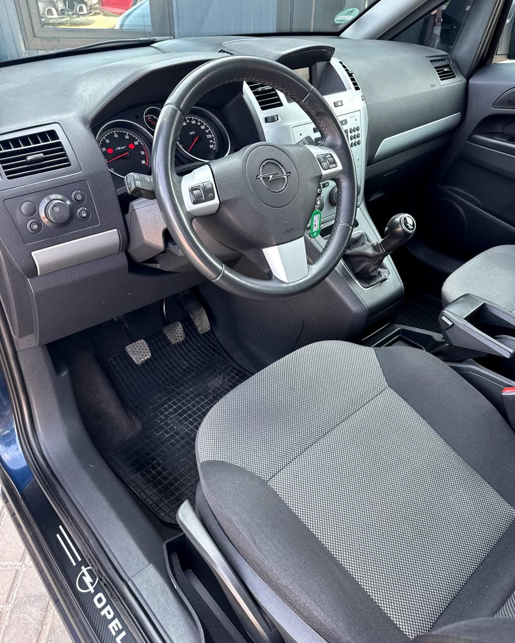 Opel Zafira B · Рестайлинг, 2012 г., механика, бензин - фото 10