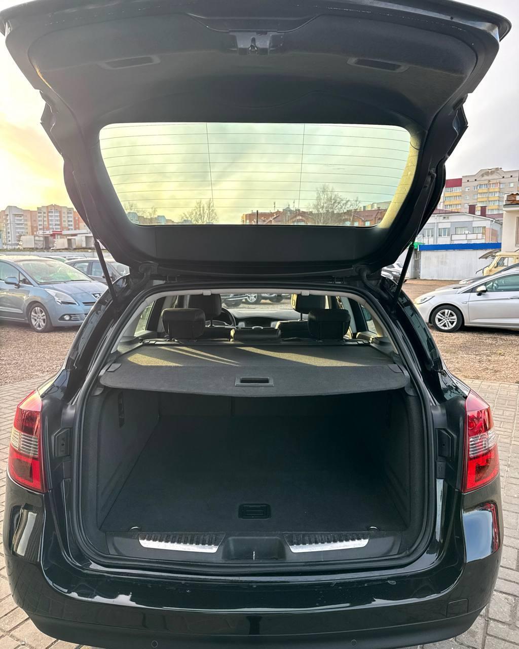 Renault Laguna III · Рестайлинг , 2011 г., механика, дизель - фото 16