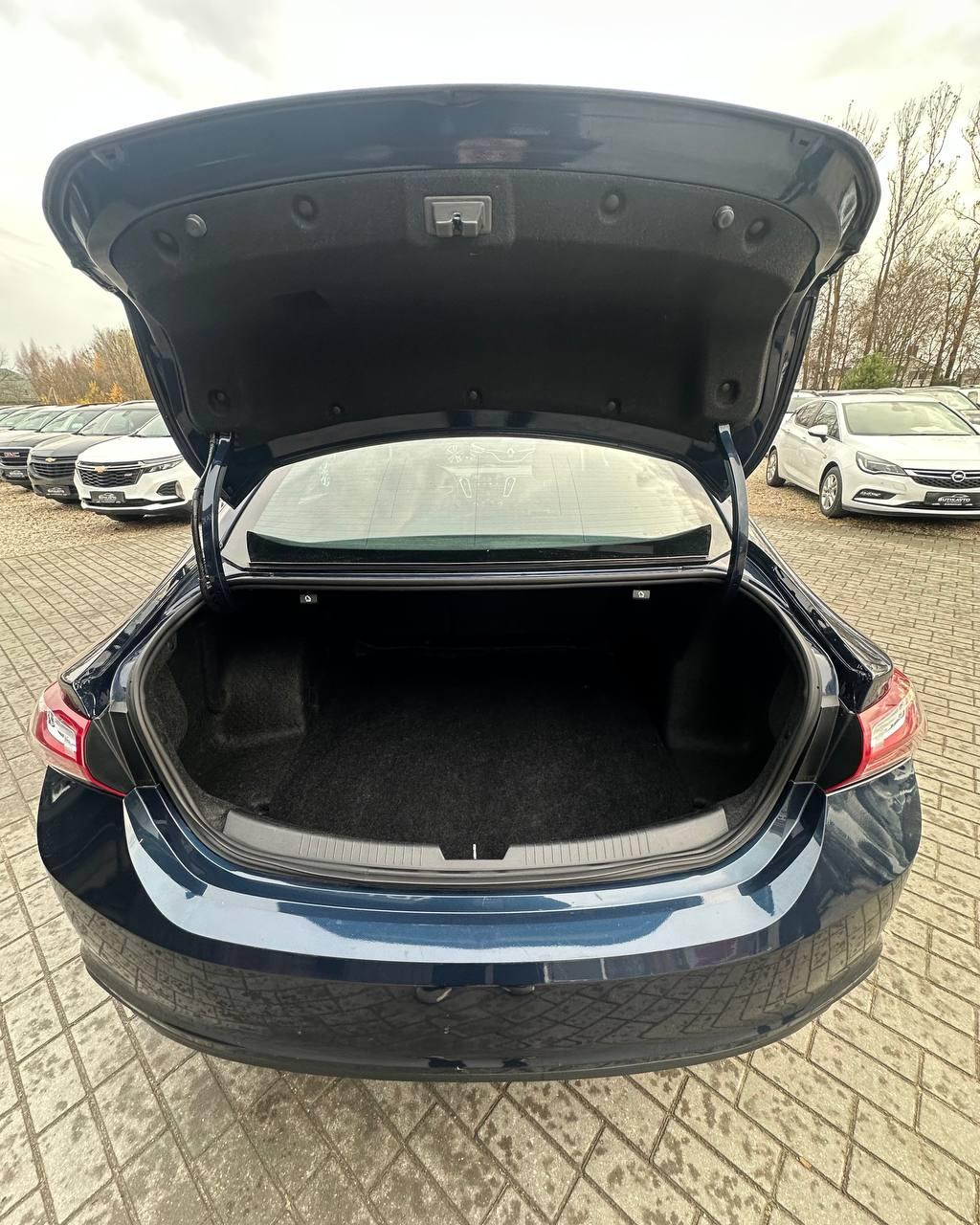 Chevrolet Malibu IX · Рестайлинг , 2022 г., вариатор, бензин - фото 12