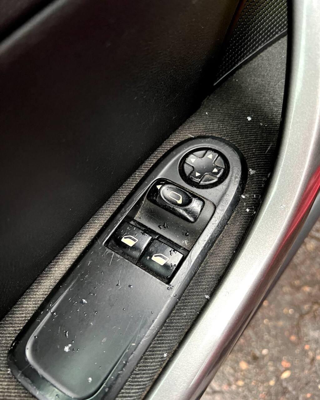 Peugeot 308 T7 , 2008 г., автомат, бензин - фото 17