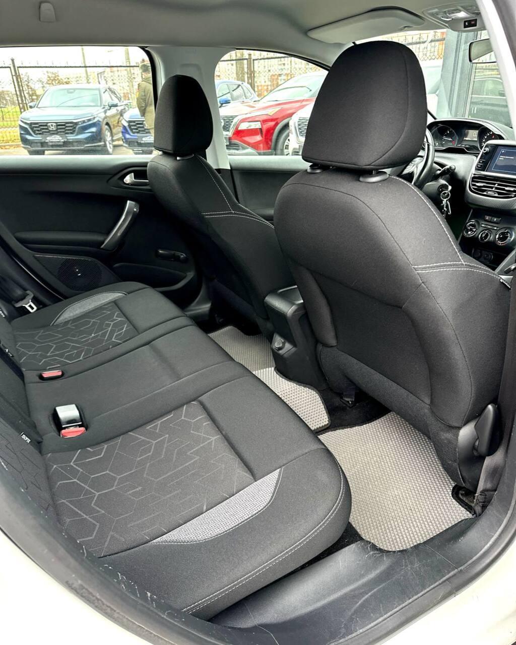 Peugeot 2008 I · Рестайлинг , 2019 г., механика, дизель - фото 13