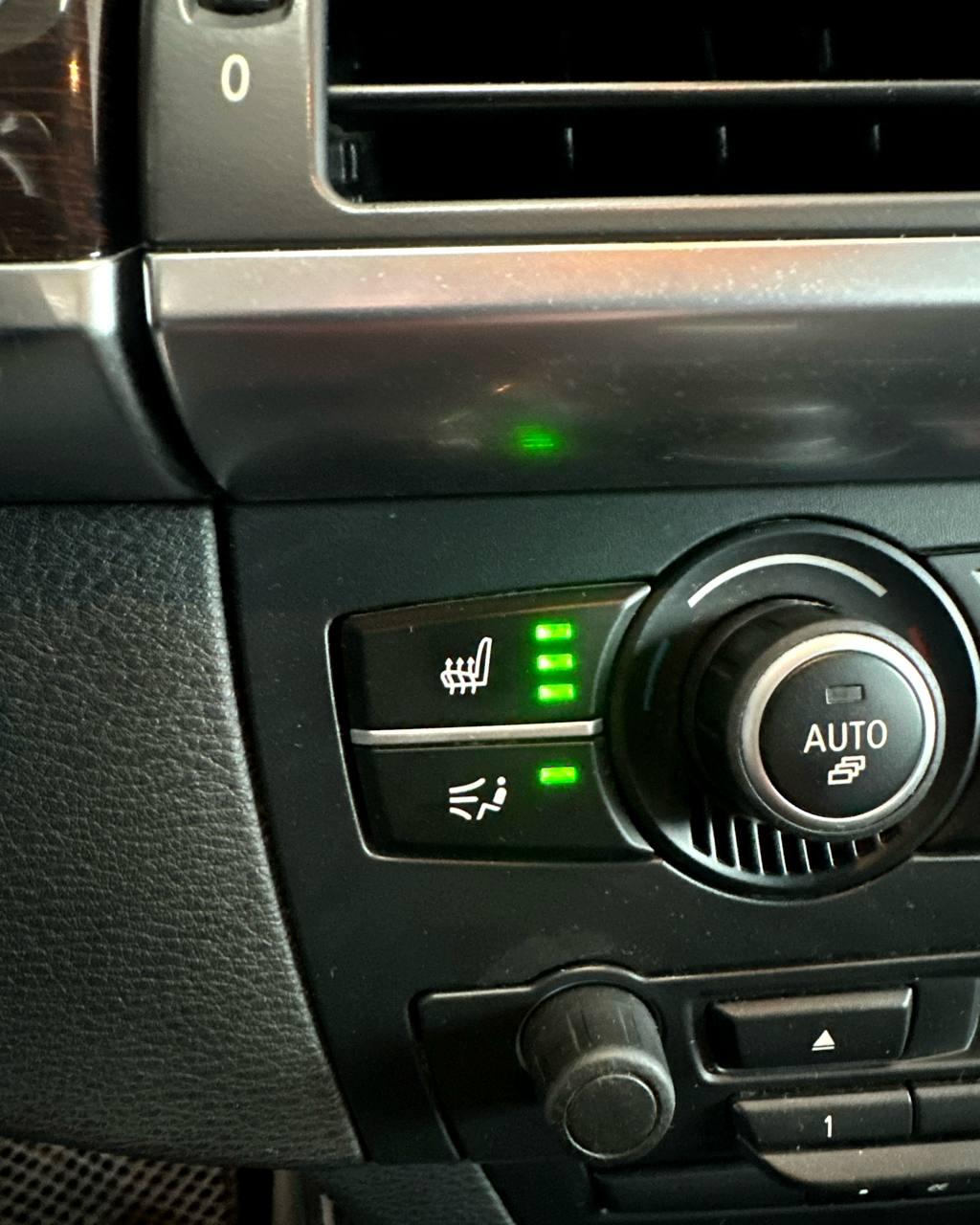 BMW X5 E70 · Рестайлинг , 2010 г., автомат, дизель - фото 18