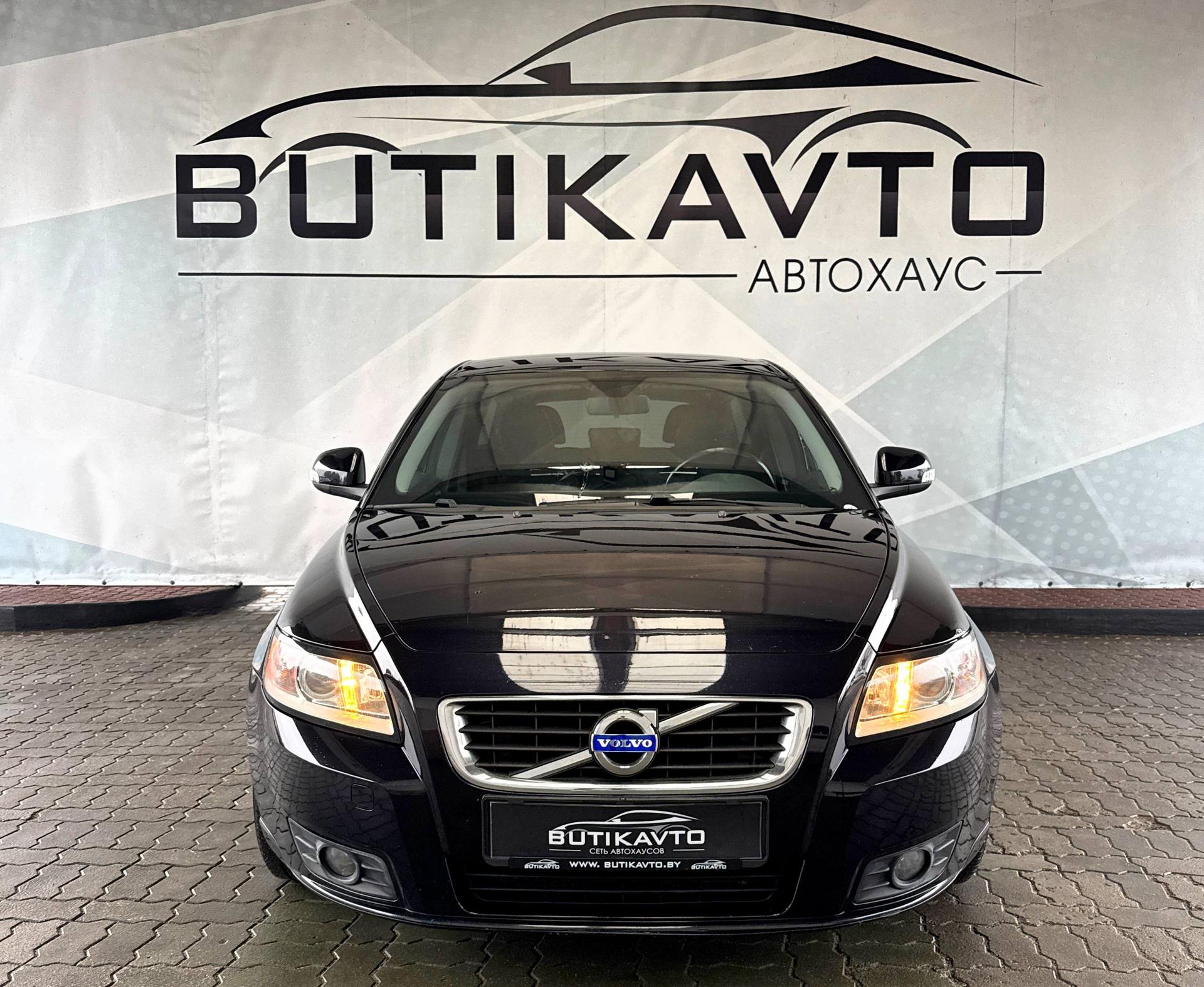 Volvo V50 I · 2-й рестайлинг , 2010 г., механика, дизель - фото 2