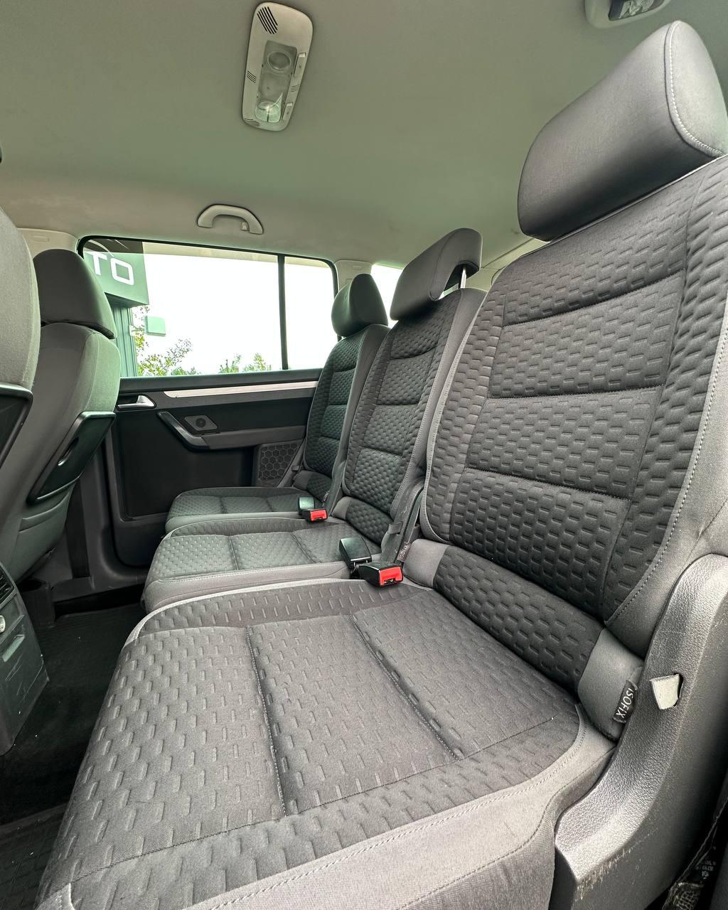 Volkswagen Touran I · Рестайлинг , 2010 г., механика, дизель - фото 9