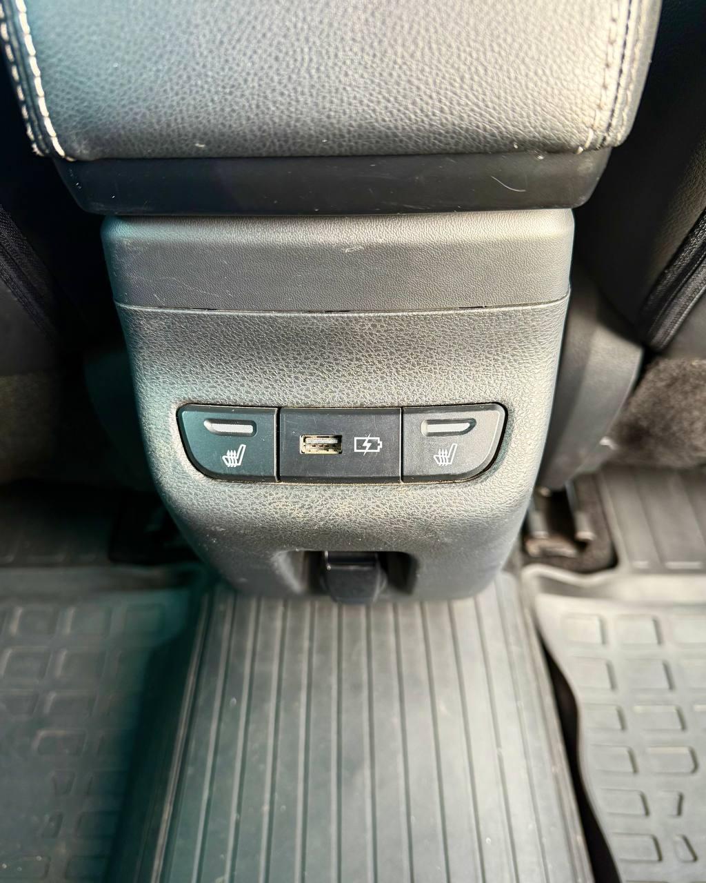 Lada (ВАЗ) Vesta I , 2019 г., механика, бензин - фото 14