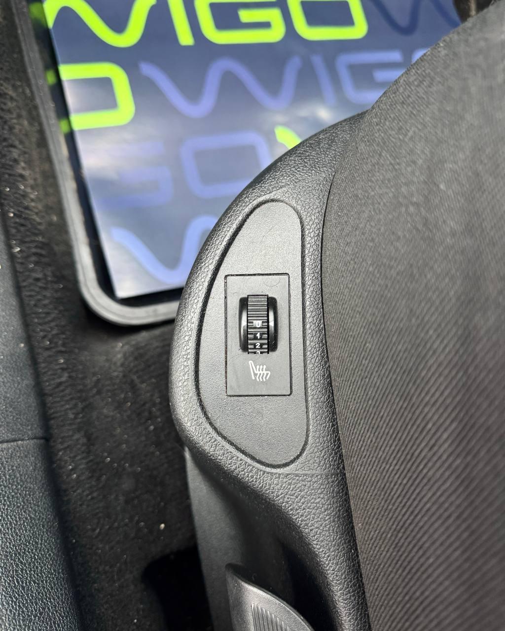 Peugeot 308 T7 , 2008 г., автомат, бензин - фото 18