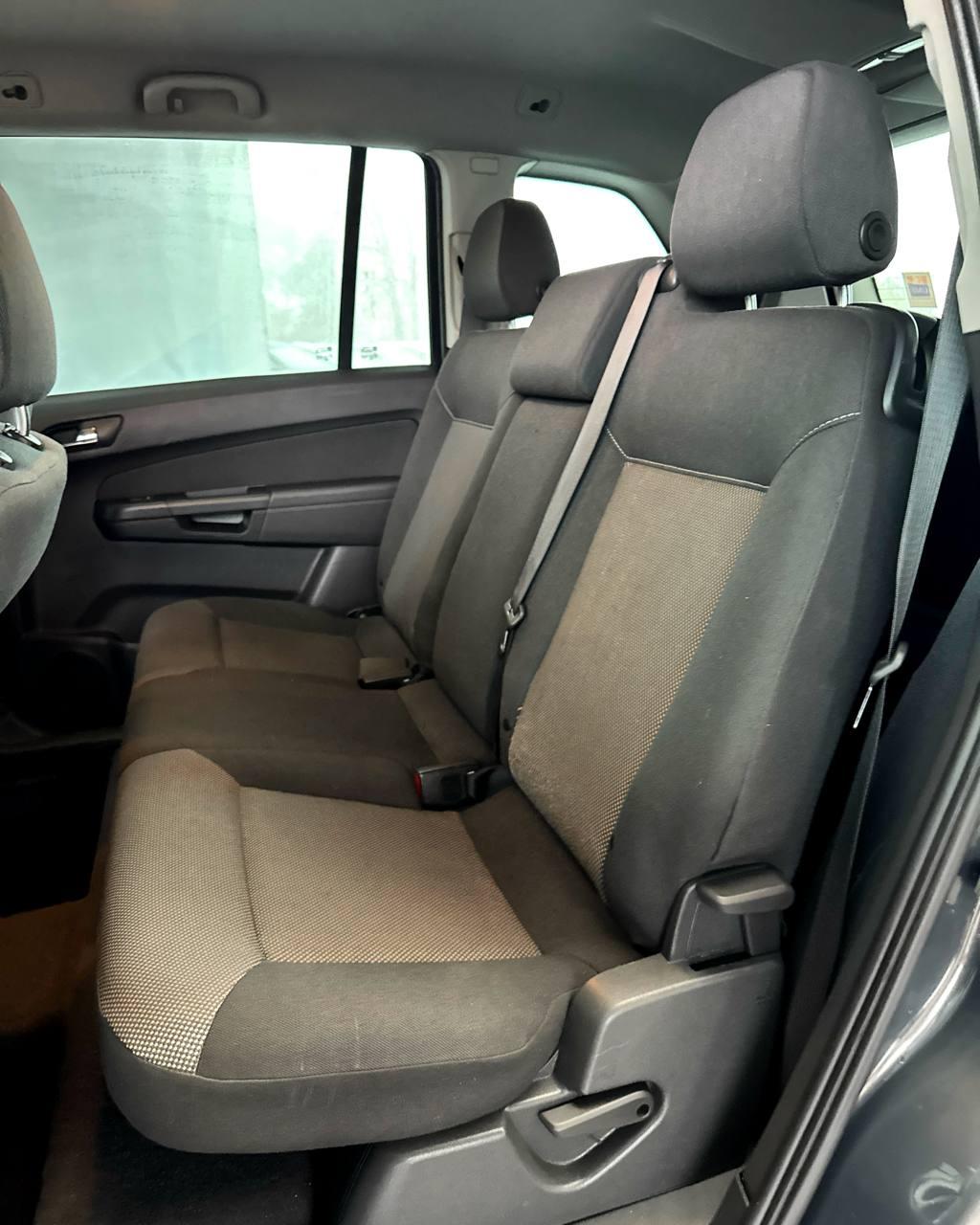 Opel Zafira B · Рестайлинг , 2014 г., механика, дизель - фото 13