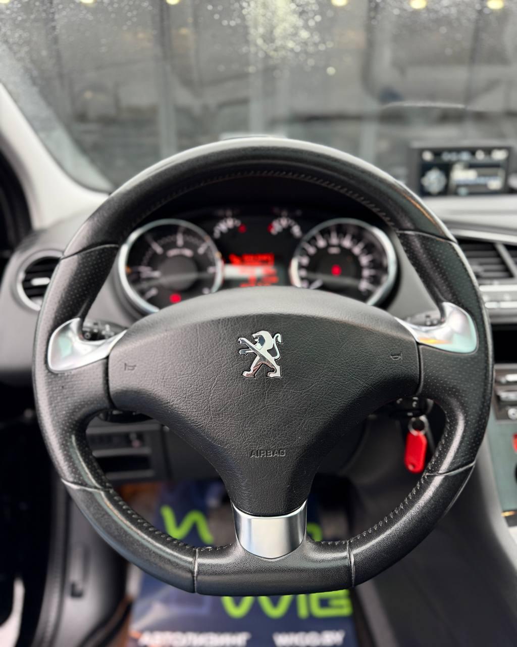 Peugeot 5008 I · Рестайлинг , 2015 г., механика, дизель - фото 15