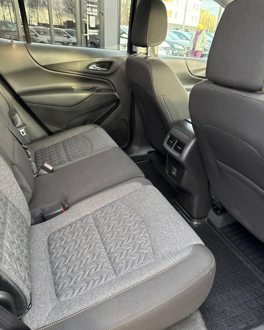 Chevrolet Equinox III · Рестайлинг , 2022 г., автомат, бензин - фото 13