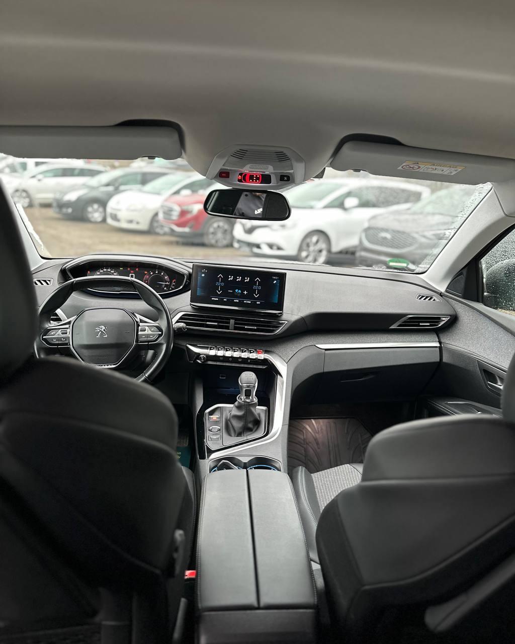 Peugeot 5008 II · Рестайлинг , 2020 г., механика, бензин - фото 9