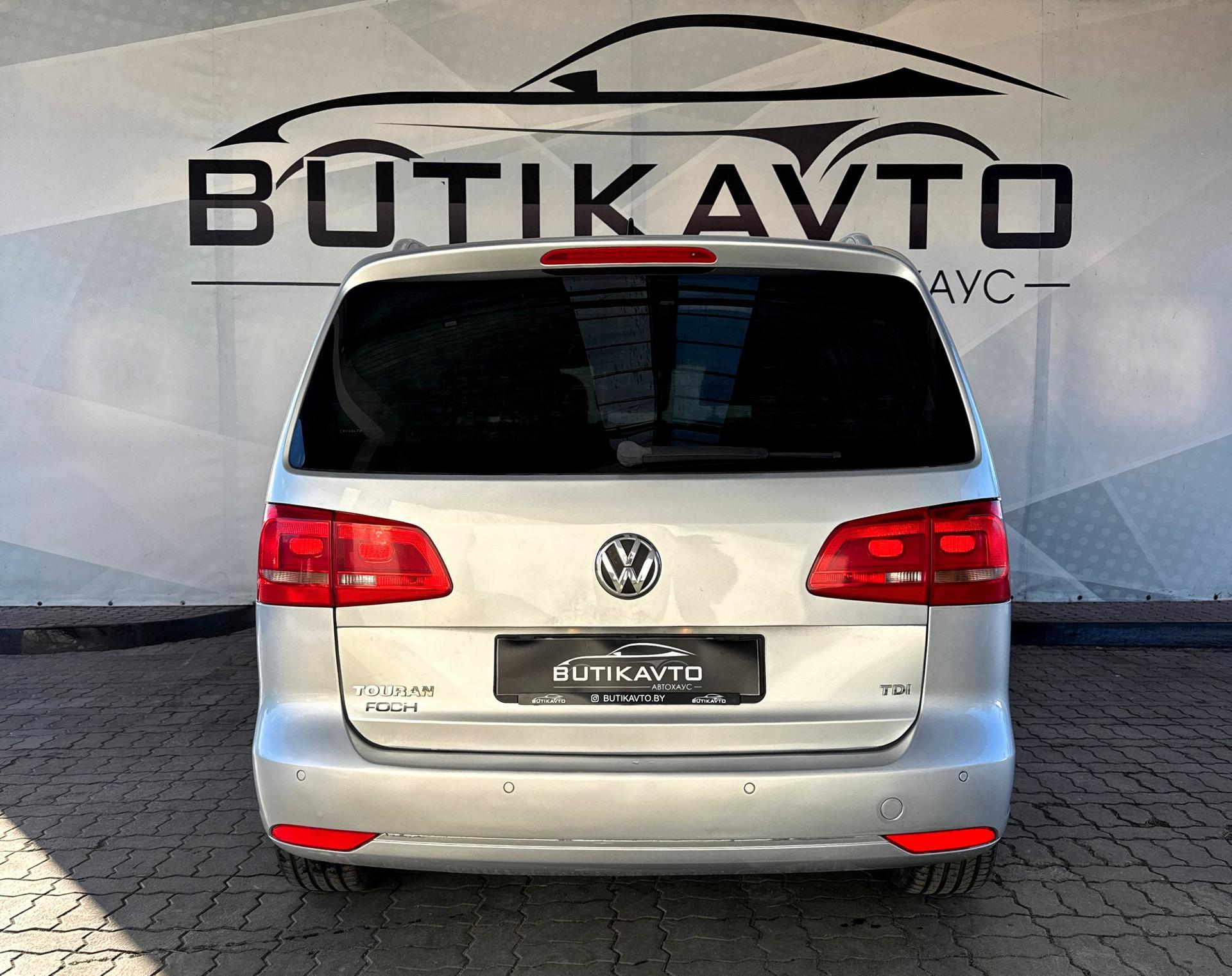 Volkswagen Touran I · 2-й рестайлинг , 2011 г., механика, дизель - фото 6