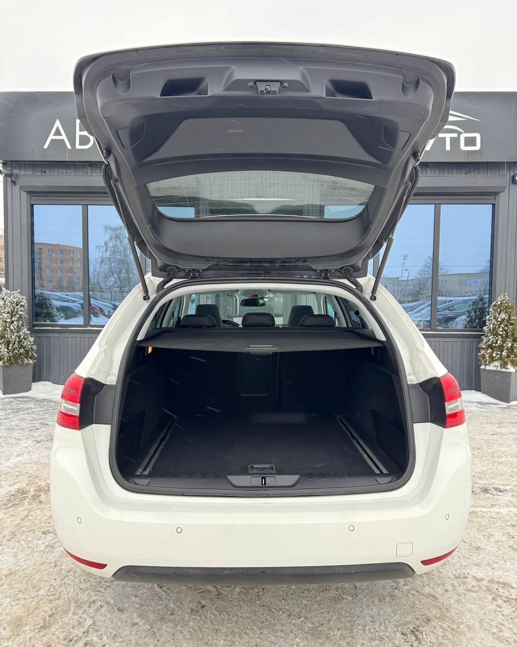 Peugeot 308 T9 , 2016 г., автомат, бензин - фото 16