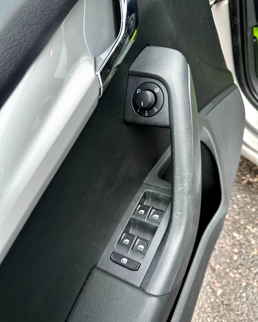 Skoda Octavia III , 2014 г., механика, бензин - фото 16