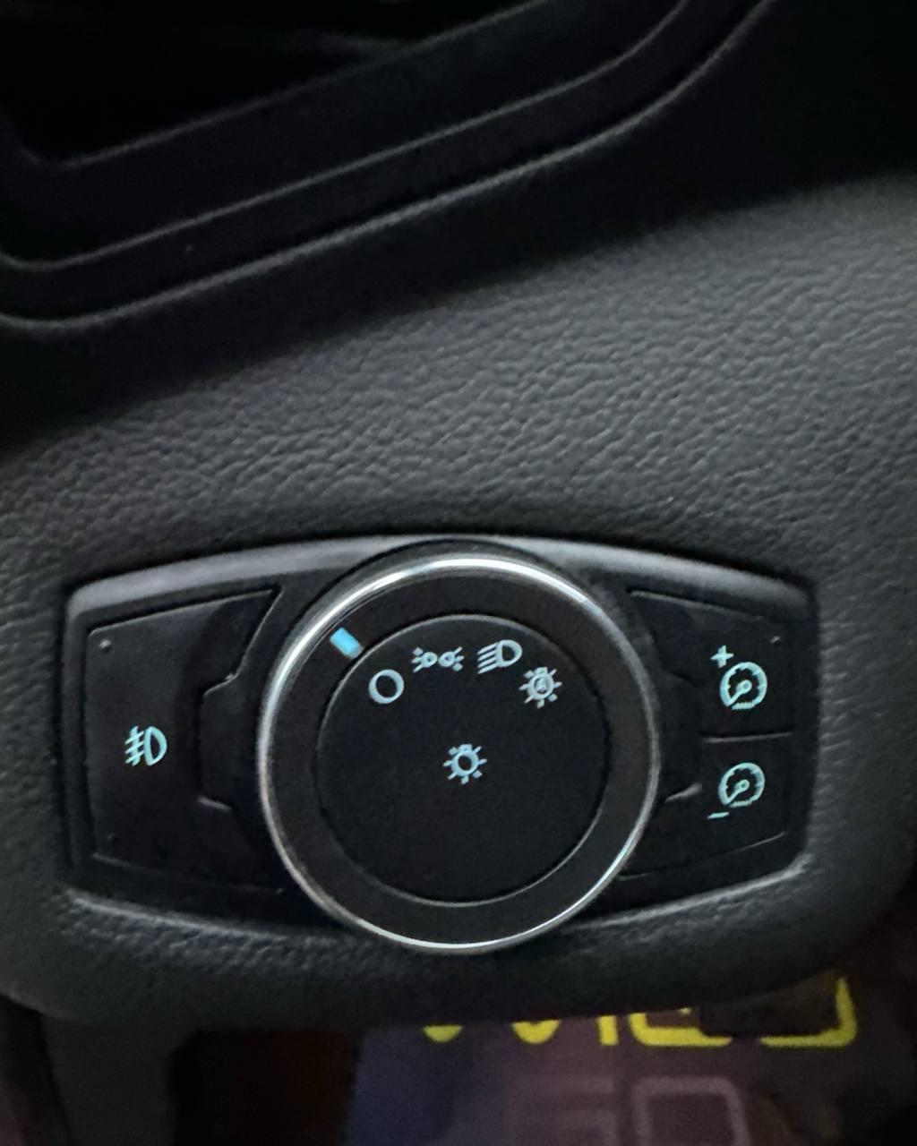 Ford Escape III , 2013 г., автомат, бензин - фото 20