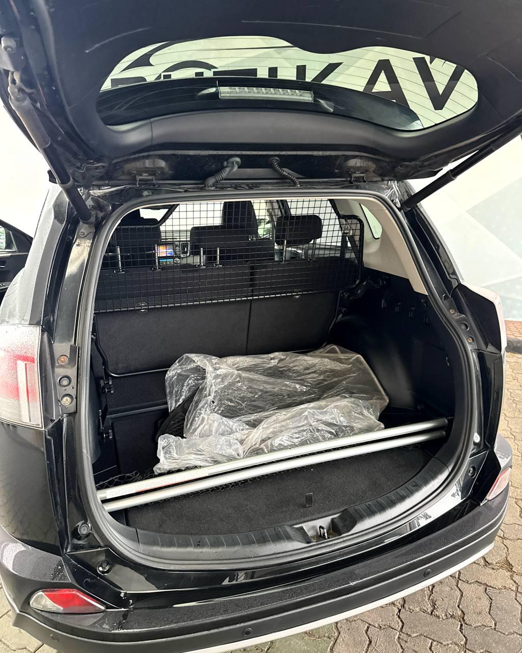 Toyota RAV4 IV (XA40) · Рестайлинг , 2018 г., автомат, бензин - фото 16