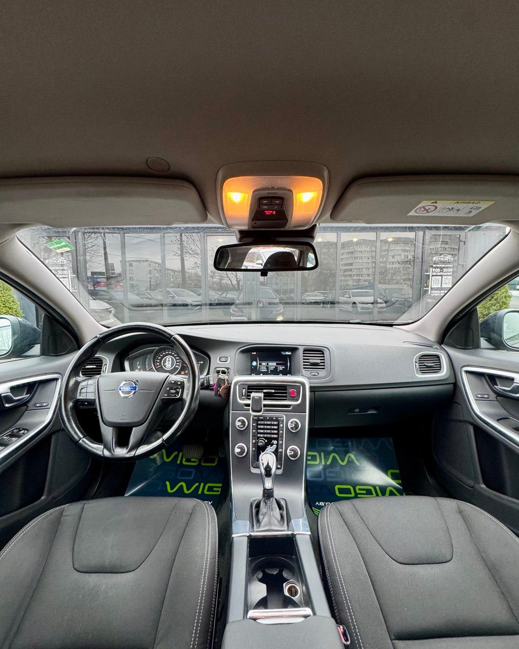 Volvo V60 I · Рестайлинг , 2014 г., робот, дизель - фото 9