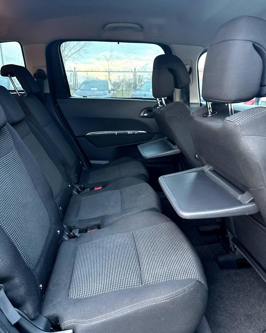 Peugeot 5008 I , 2010 г., механика, дизель - фото 13