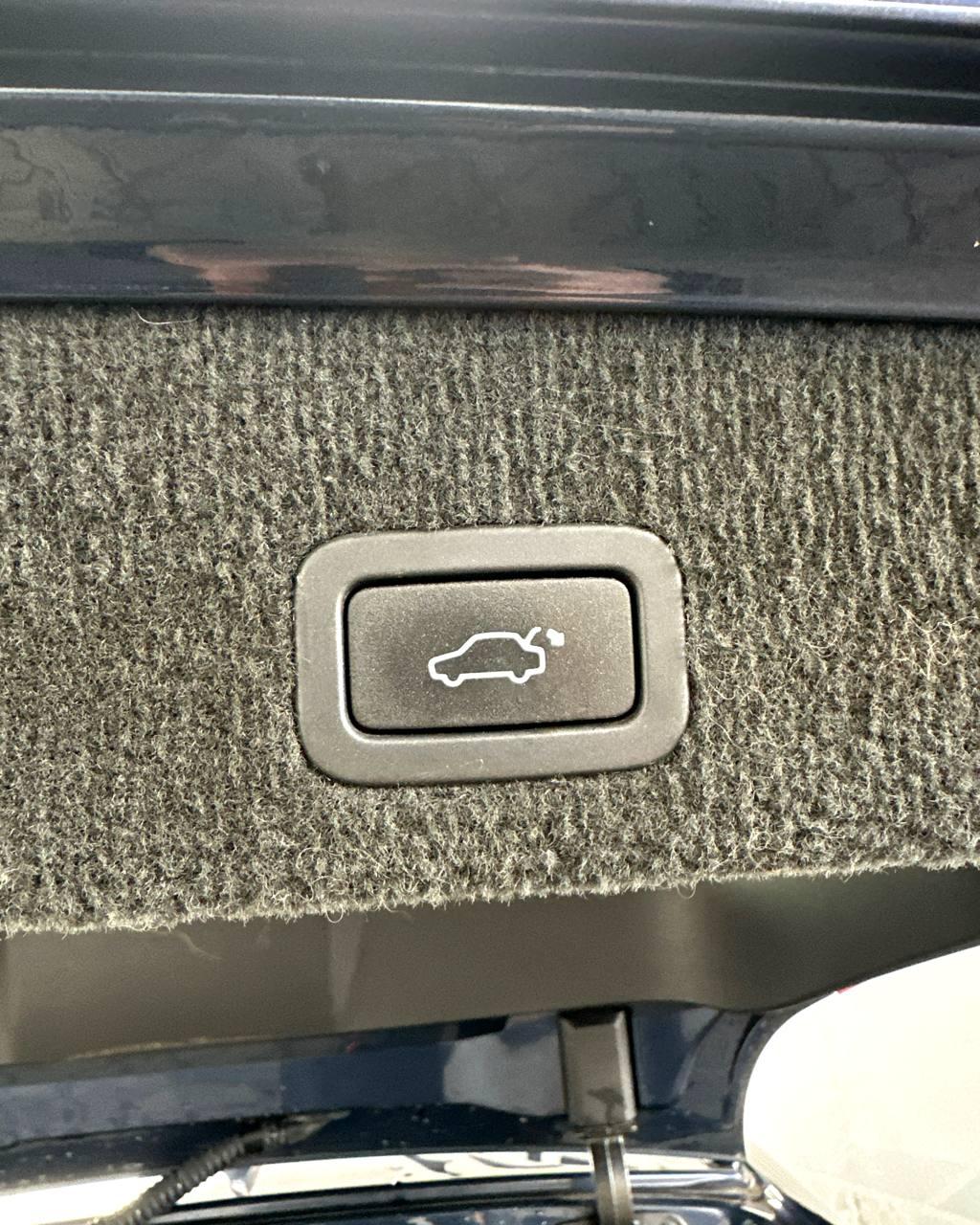 Volvo V70 III · Рестайлинг , 2013 г., механика, дизель - фото 19