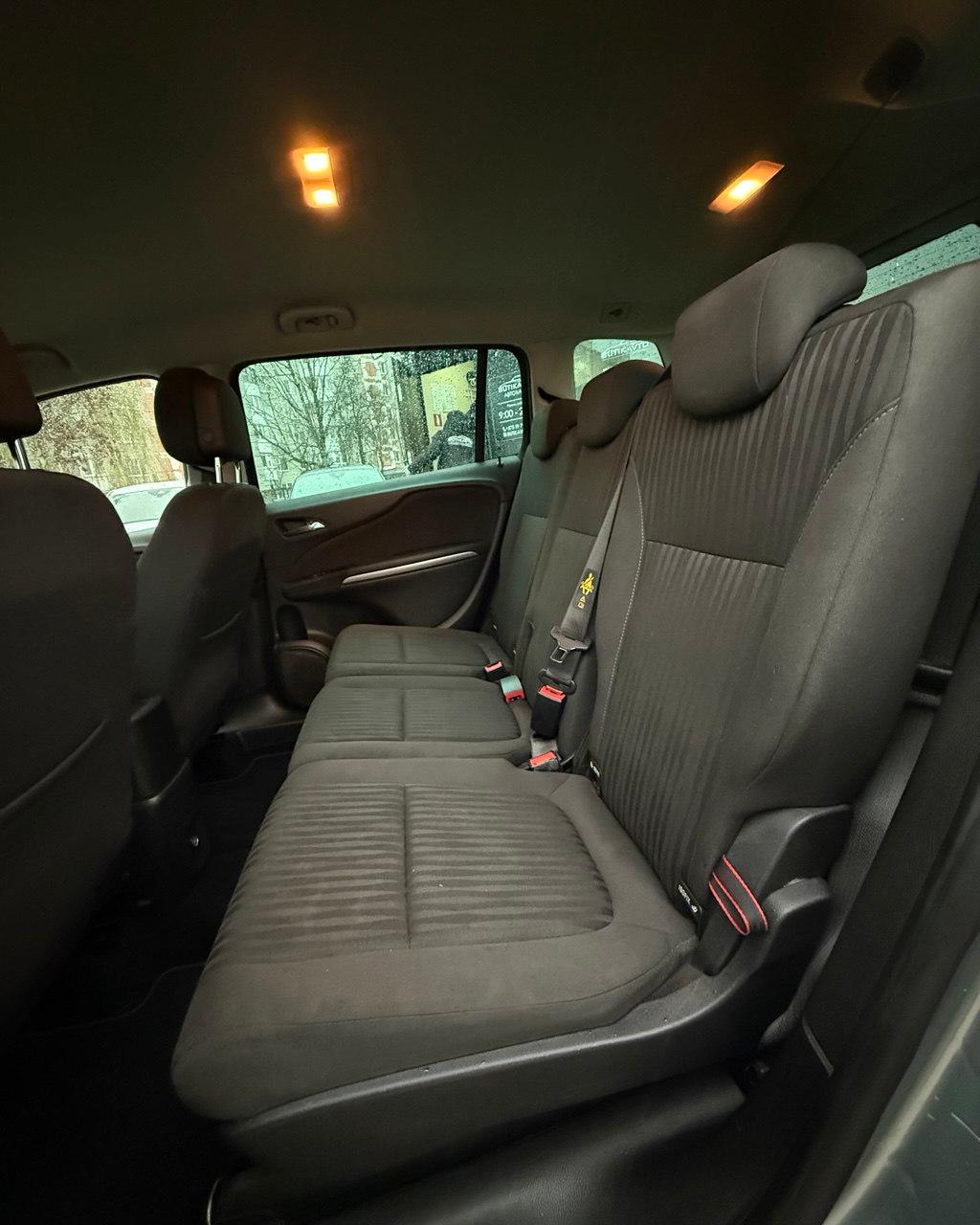 Opel Zafira C , 2012 г., механика, бензин - фото 8