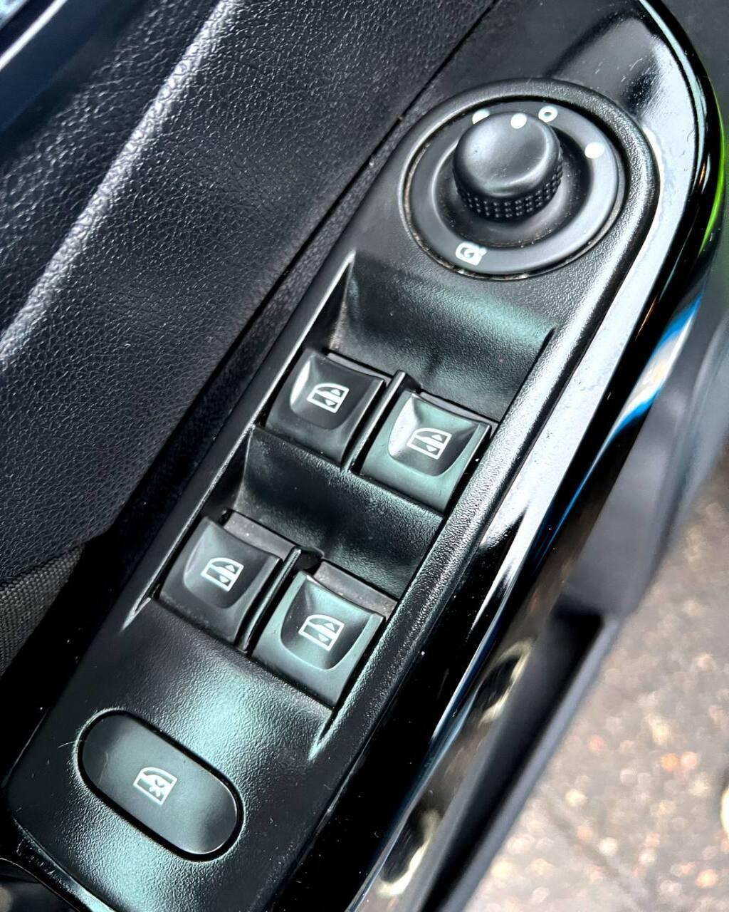 Renault Kaptur I , 2017 г., вариатор, бензин - фото 18