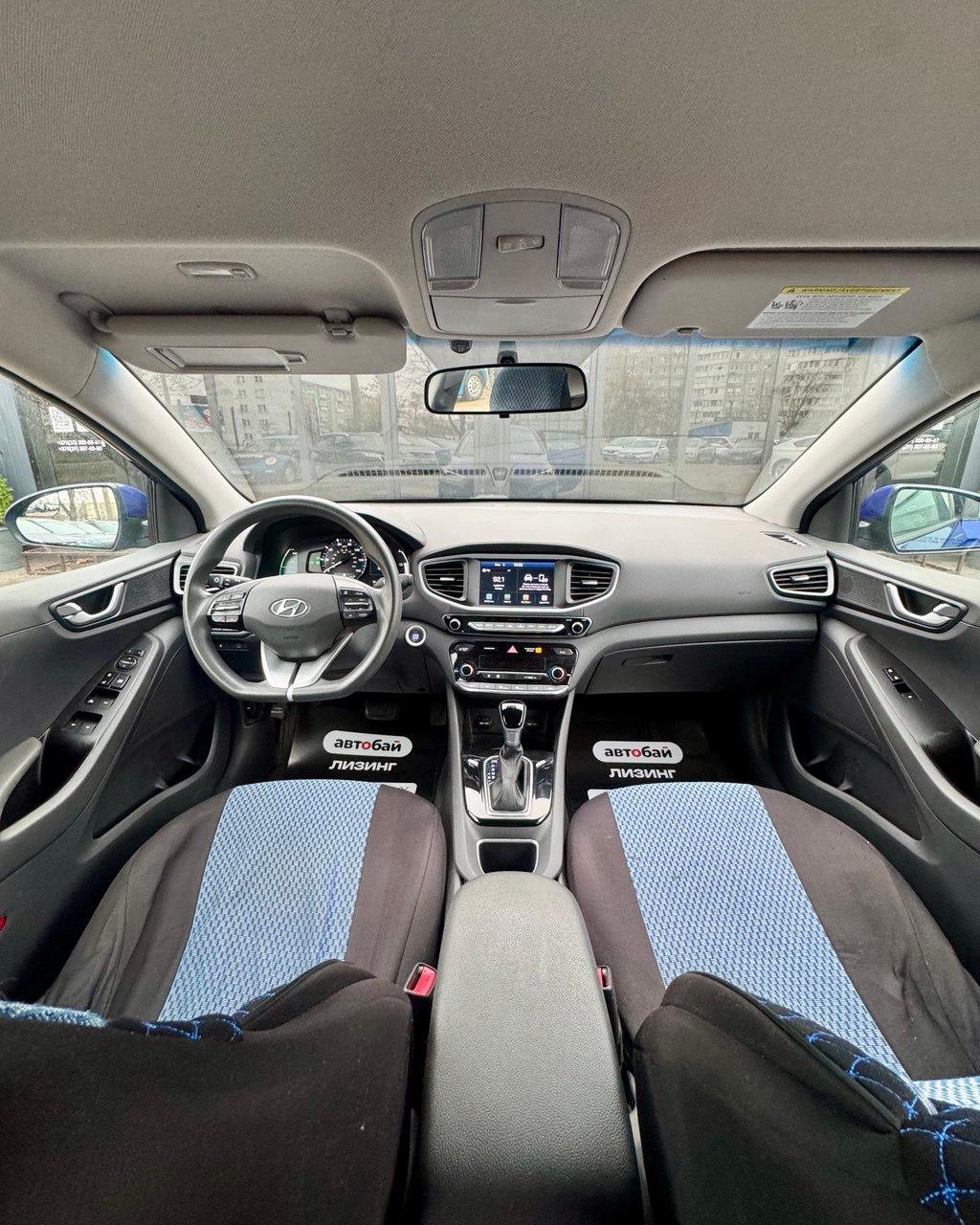 Hyundai Ioniq, 2018 г., робот, бензин - фото 9