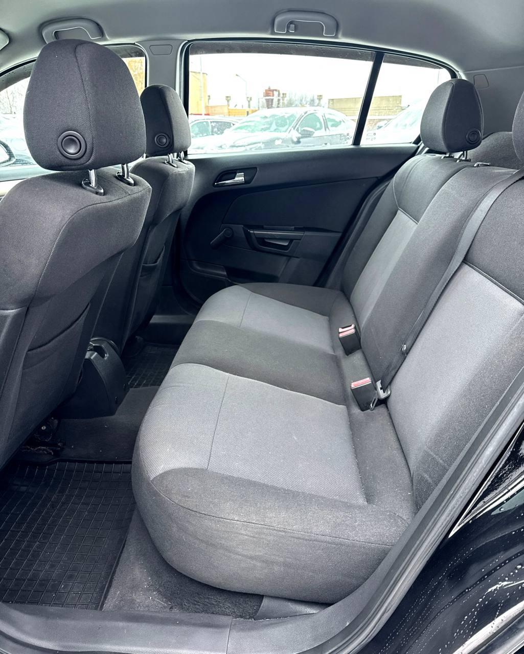 Opel Astra H · Рестайлинг , 2008 г., механика, бензин - фото 15