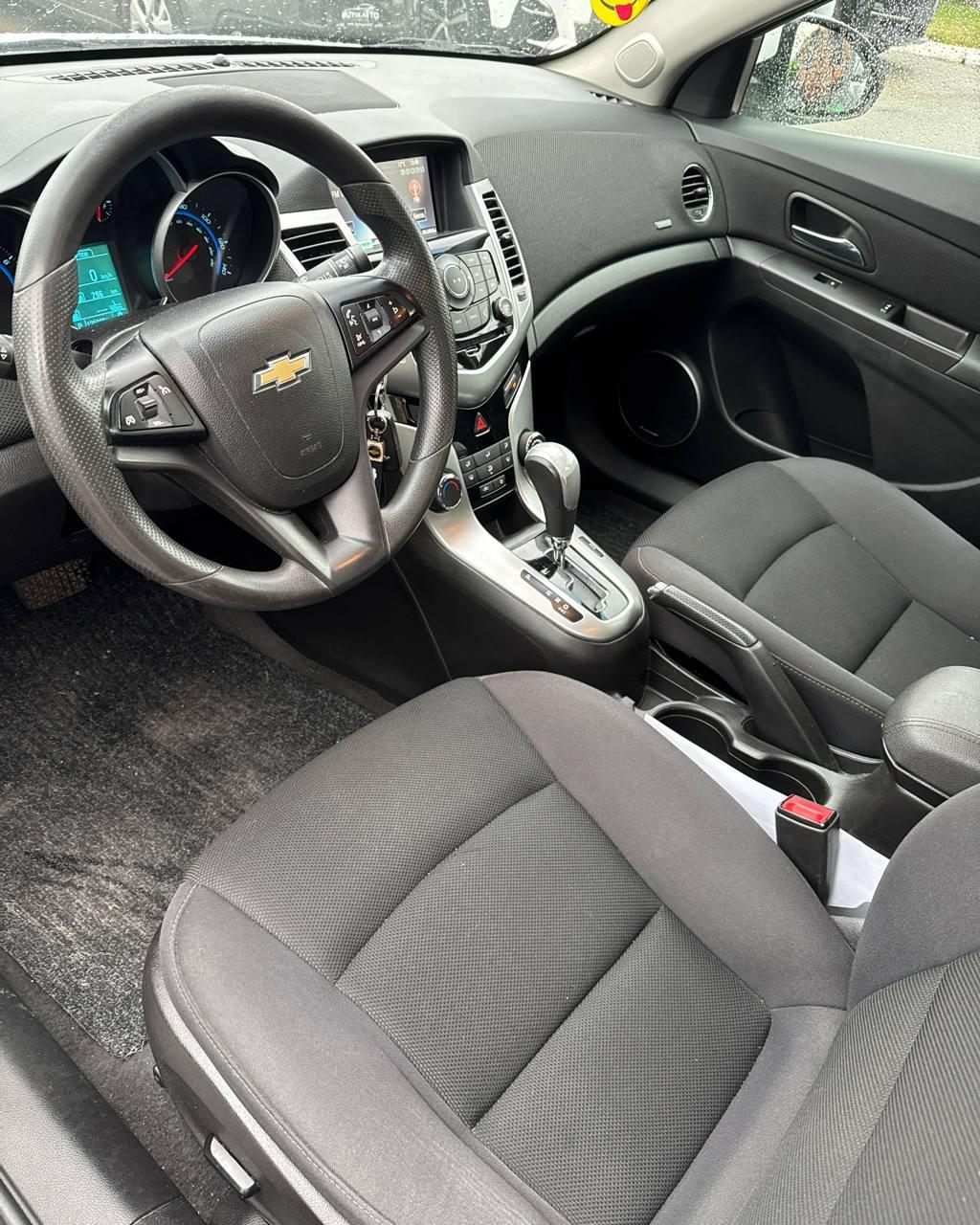 Chevrolet Cruze J300 · Рестайлинг , 2015 г., автомат, бензин  - фото 10