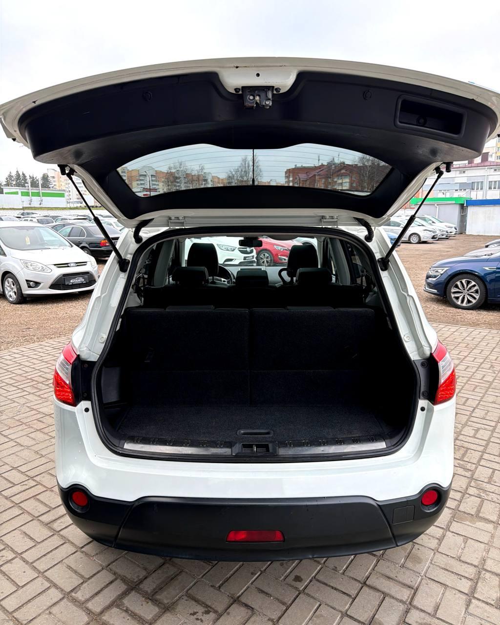 Nissan Qashqai+2 I · Рестайлинг , 2010 г., механика, дизель - фото 16