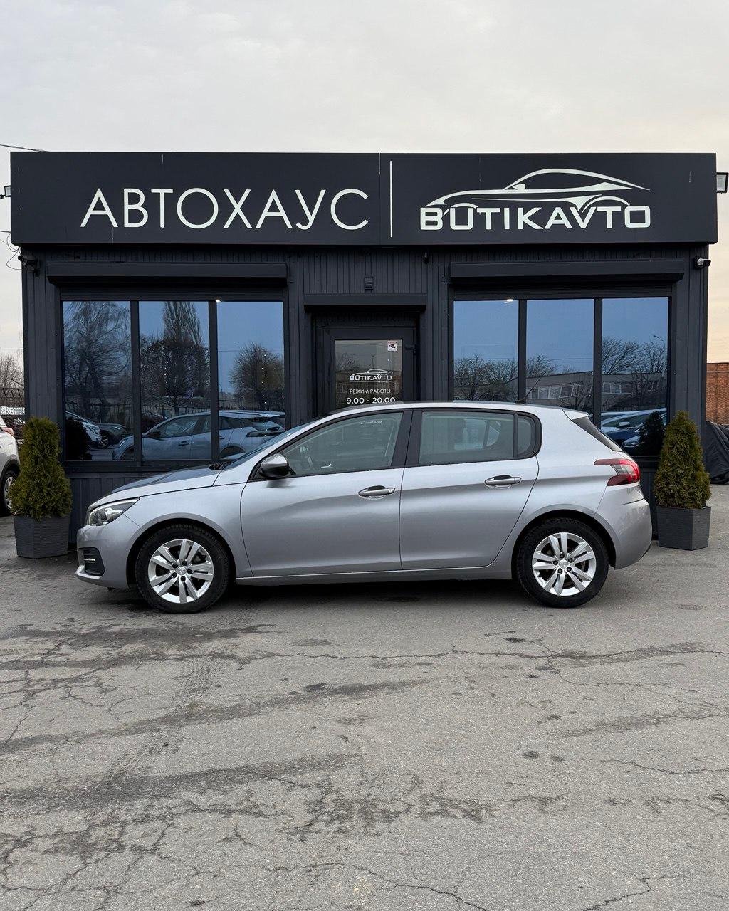 Peugeot 308 T9 · Рестайлинг , 2018 г., механика, дизель - фото 4