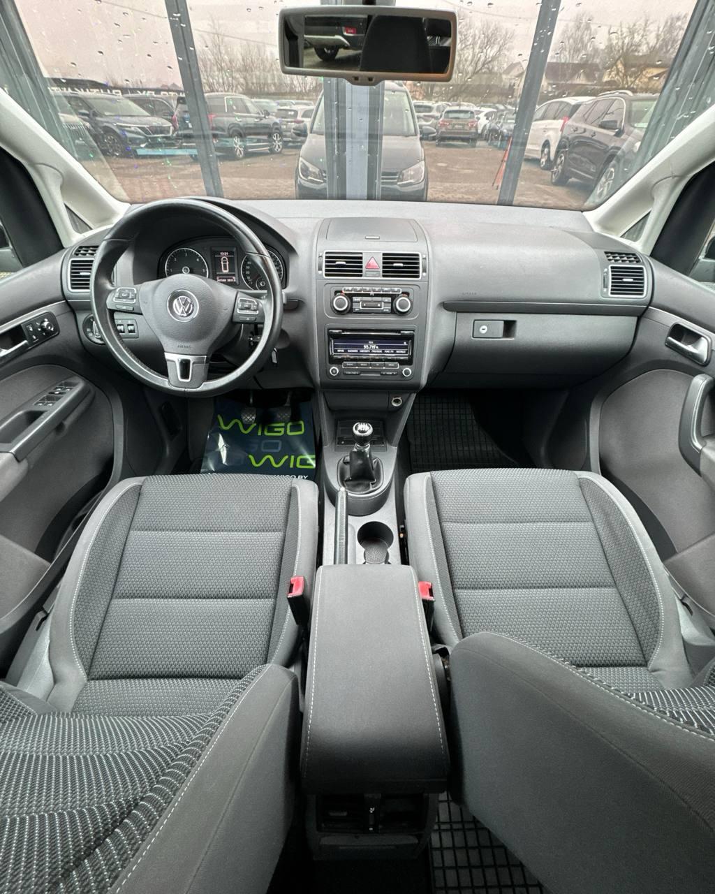 Volkswagen Touran I · 2-й рестайлинг , 2012 г., механика, дизель - фото 7