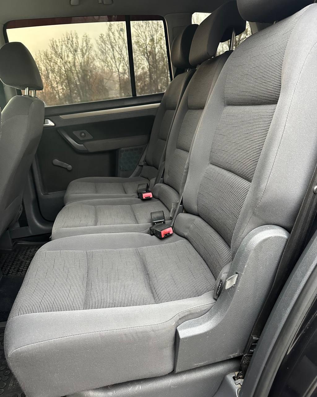 Volkswagen Touran I · Рестайлинг , 2007 г., механика, дизель - фото 9