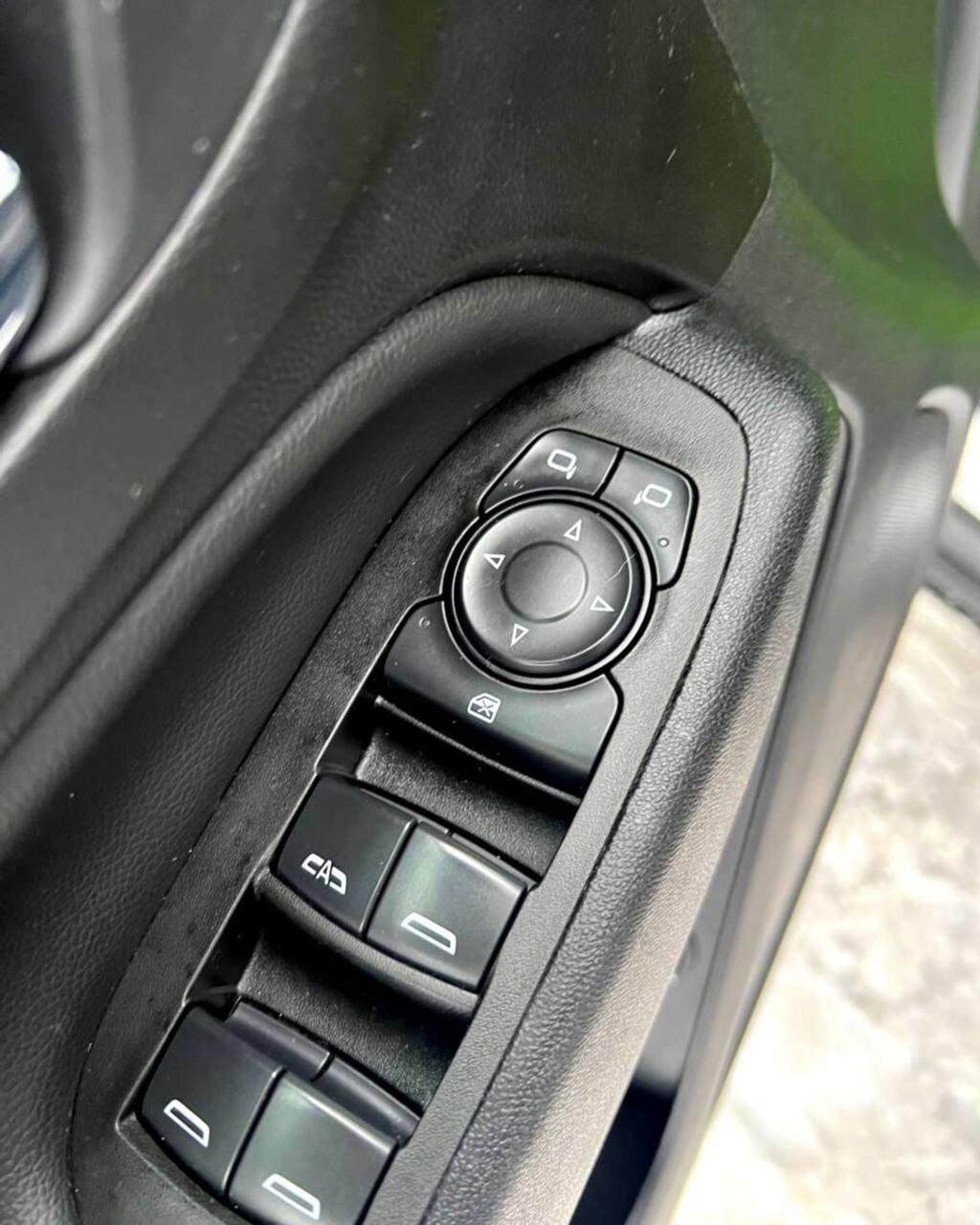 Chevrolet Equinox III , 2021 г., автомат, бензин - фото 19