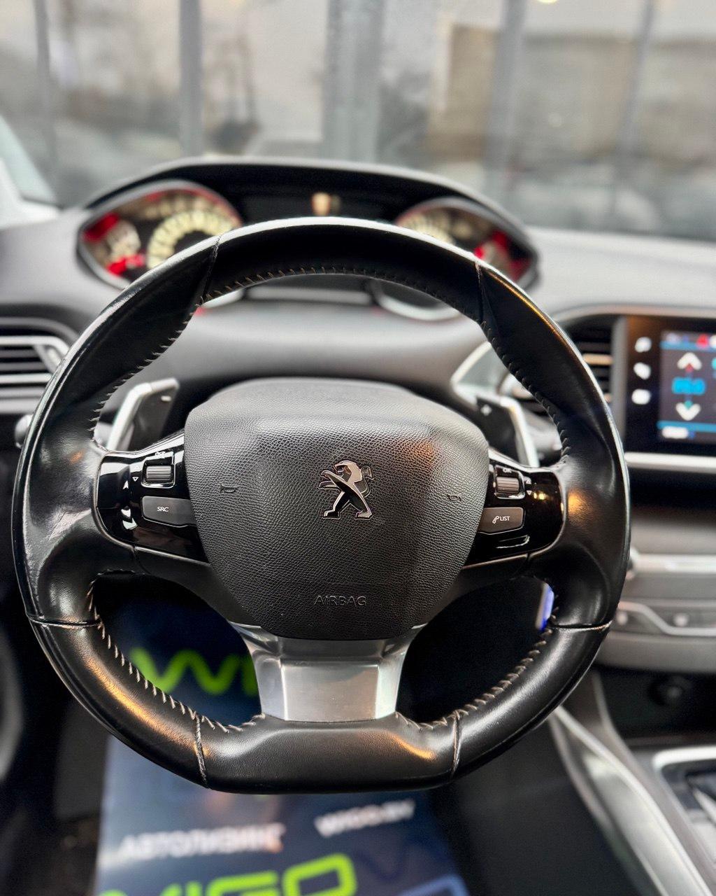 Peugeot 308 T9 · Рестайлинг , 2019 г., автомат, бензин - фото 15