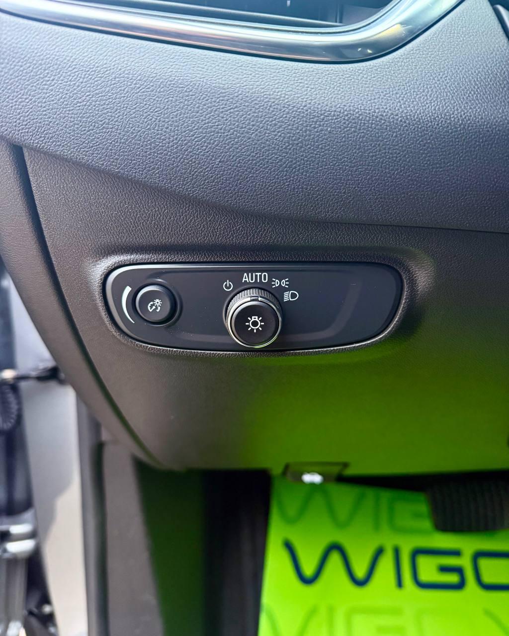 Chevrolet Equinox III · Рестайлинг , 2024 г., автомат, бензин - фото 20