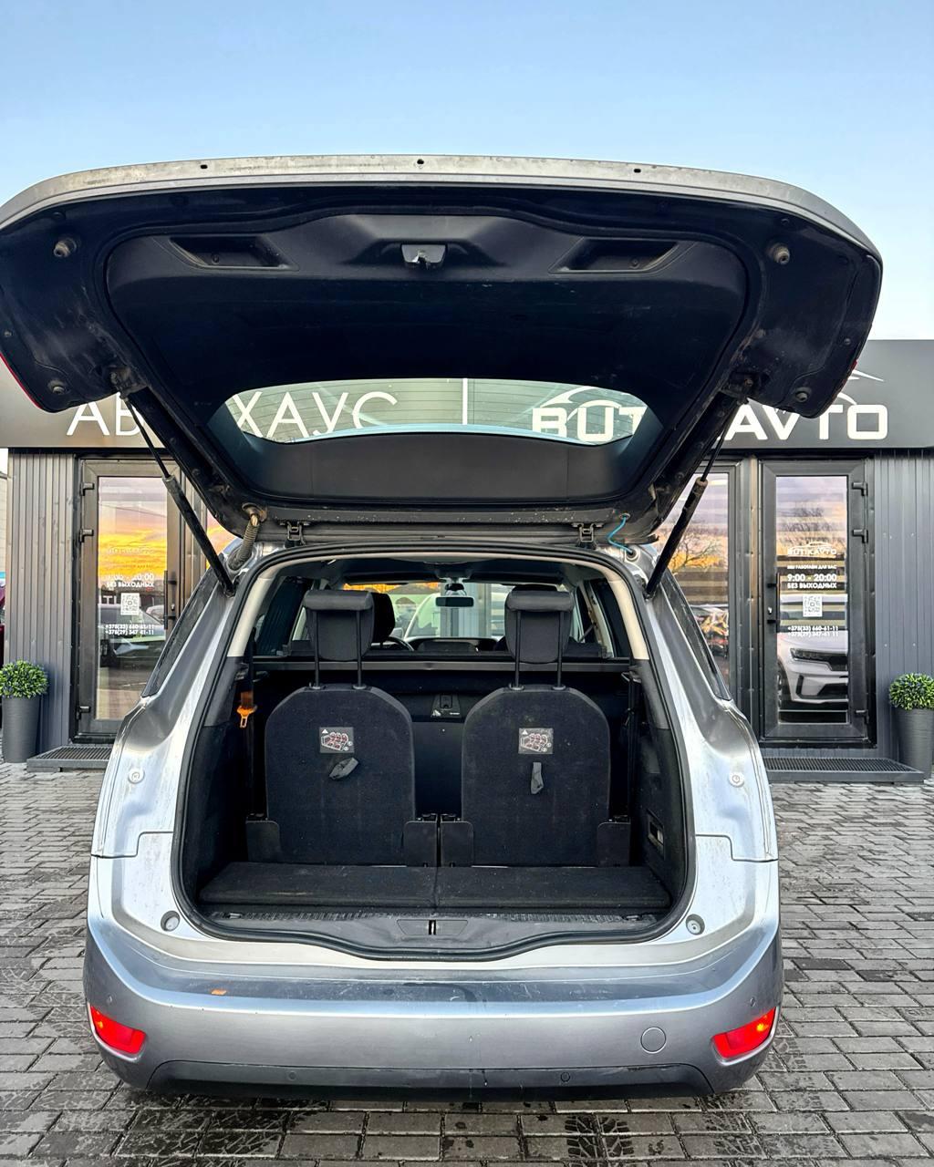 Citroen C4 Grand Picasso II · Рестайлинг , 2017 г., механика, дизель - фото 12