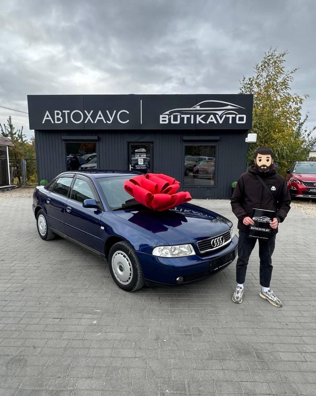 Audi A4 B5 · Рестайлинг , 2000 г., автомат, бензин