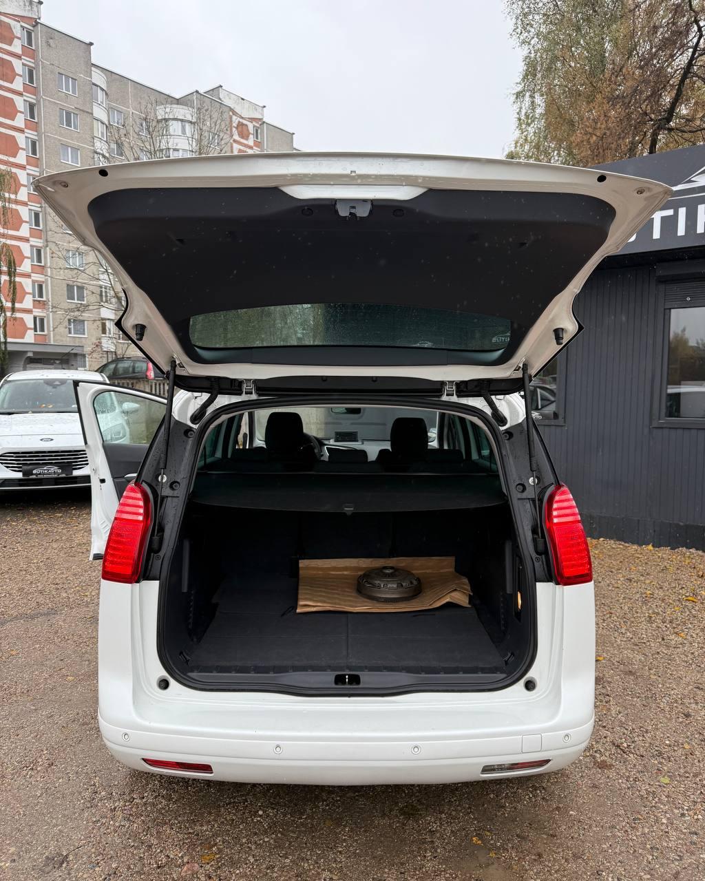 Peugeot 5008 I , 2011 г., механика, дизель - фото 12