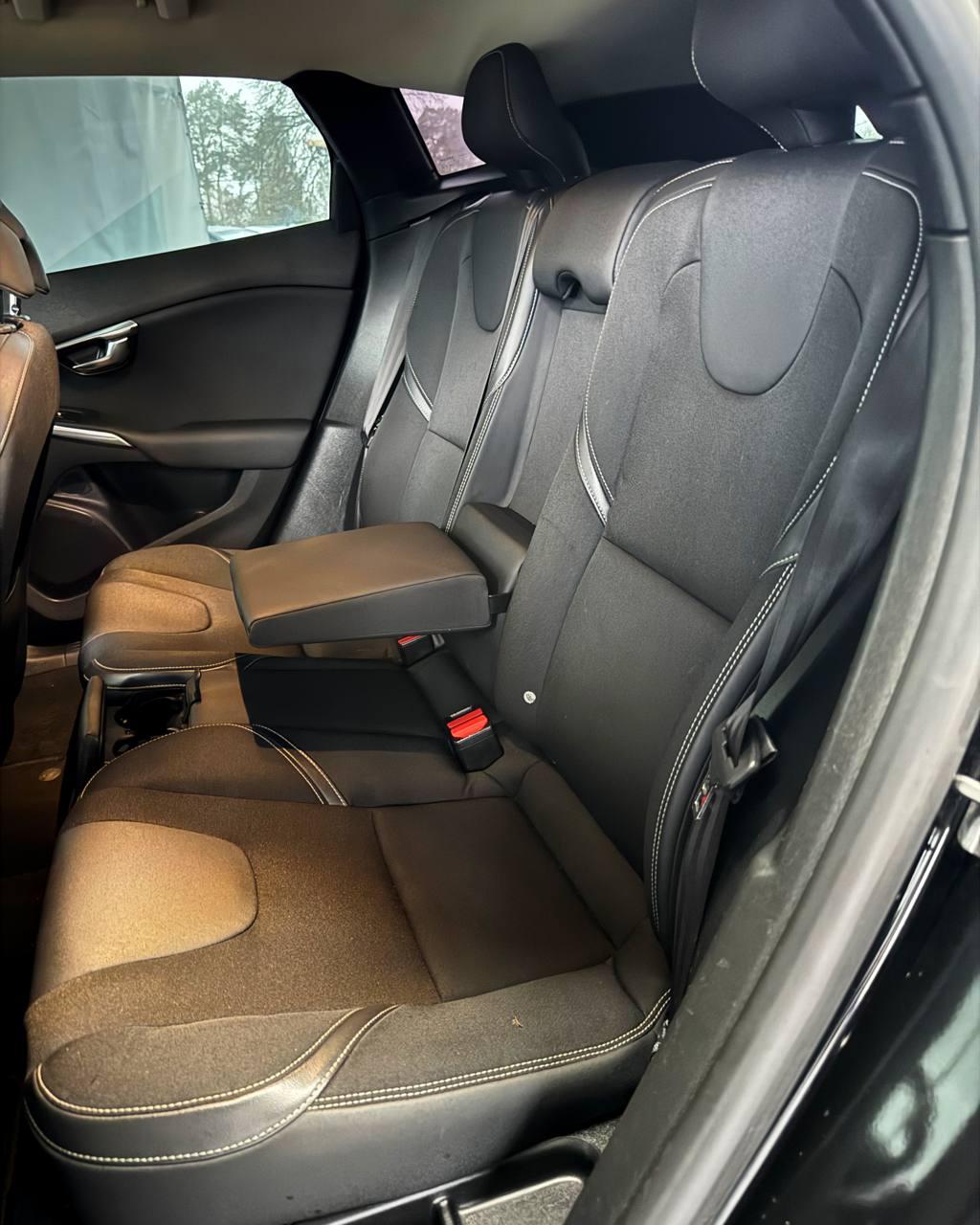 Volvo V40 II , 2013 г., механика, дизель - фото 14