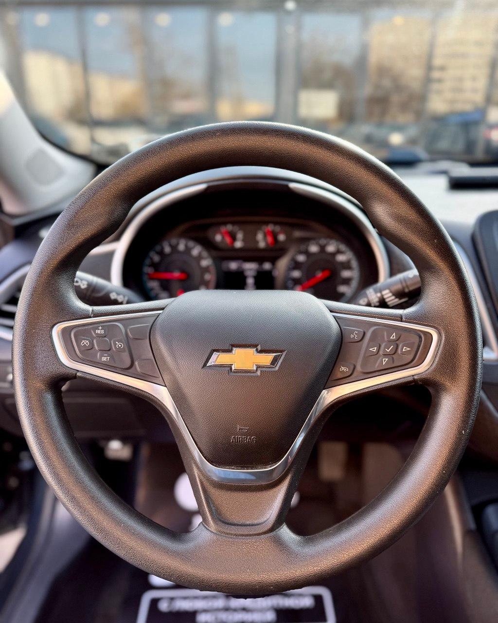 Chevrolet Malibu IX , 2018 г., автомат, бензин - фото 15