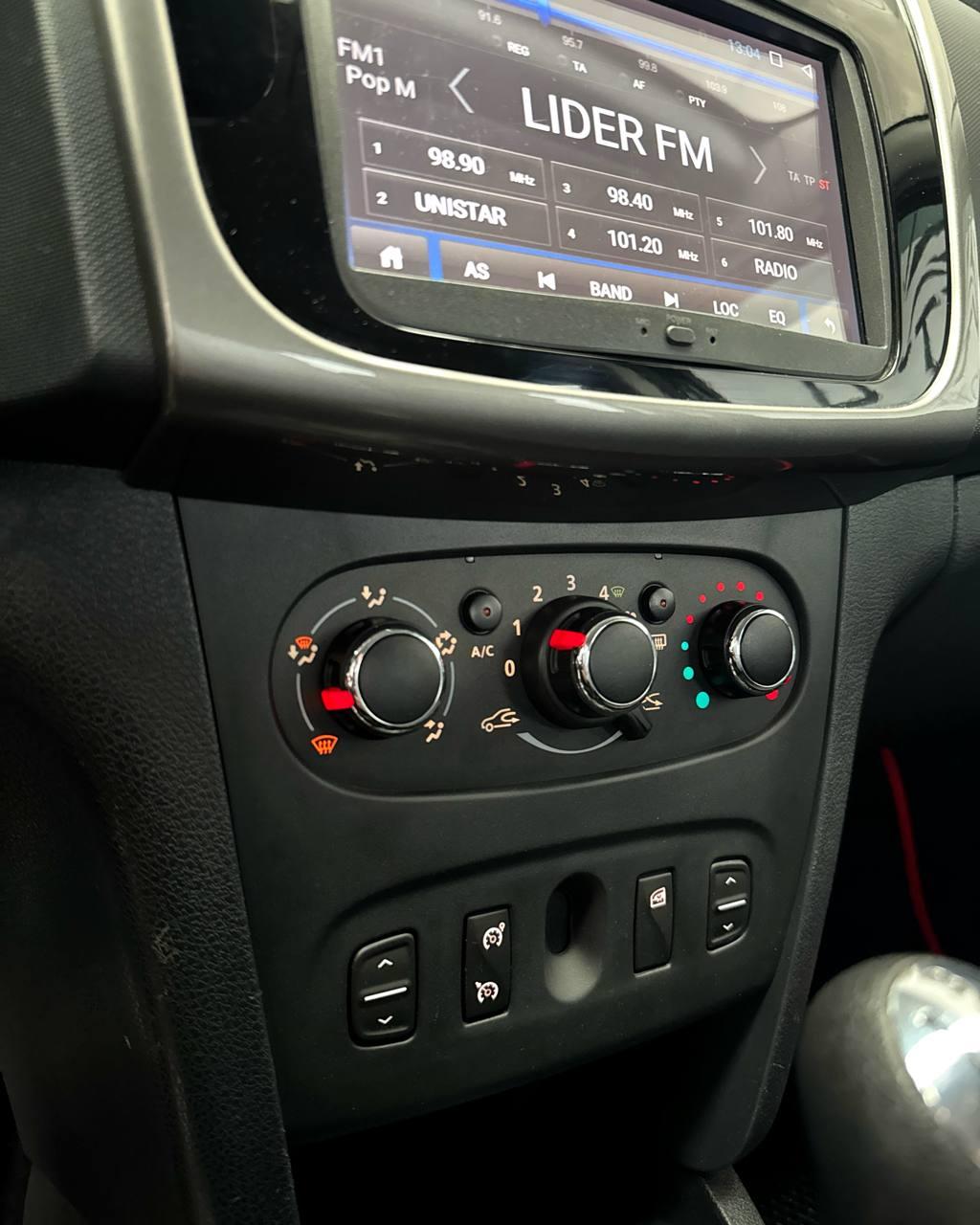 Renault Logan II · Рестайлинг , 2019 г., механика, бензин - фото 13