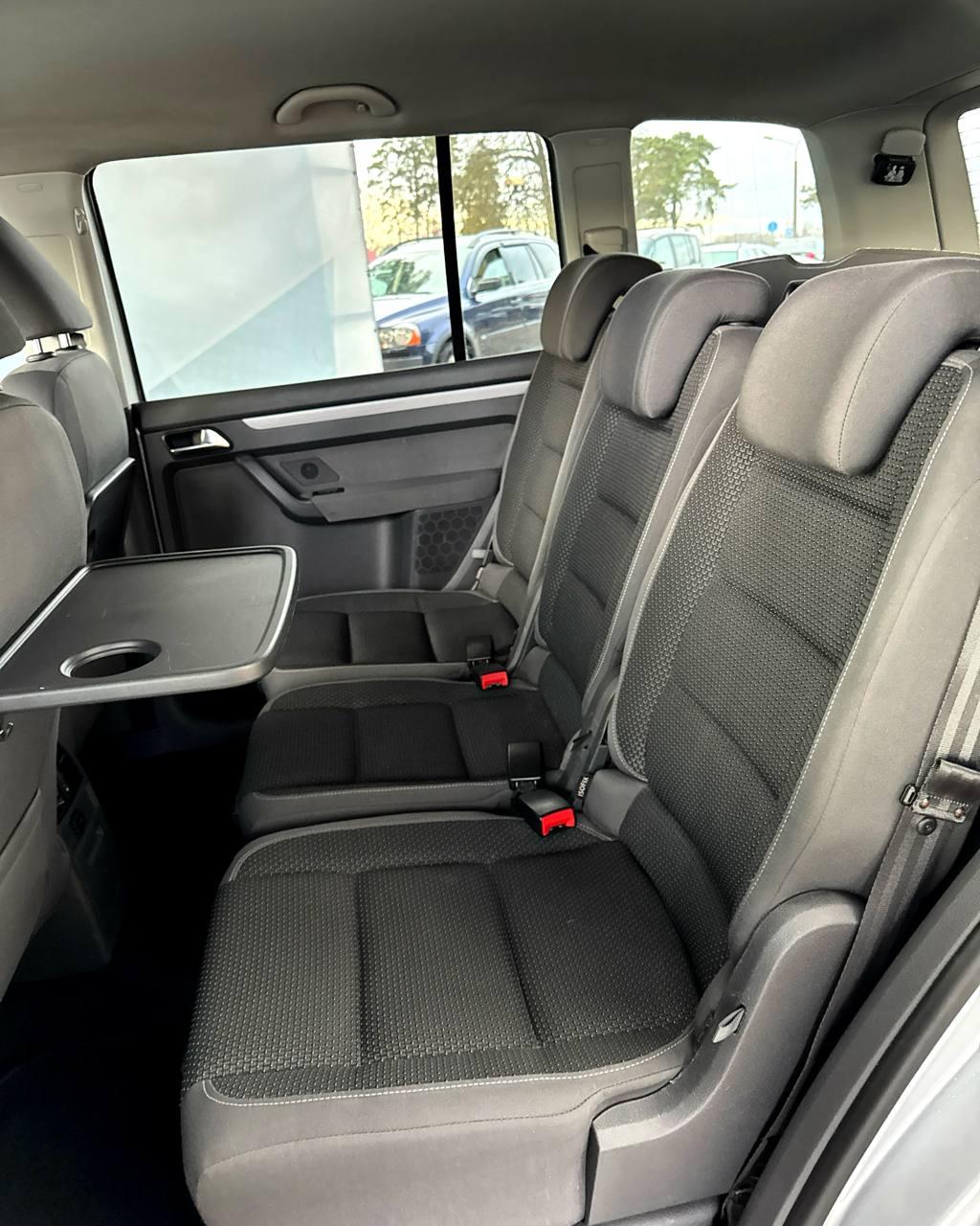 Volkswagen Touran I · 2-й рестайлинг , 2010 г., механика, дизель - фото 14