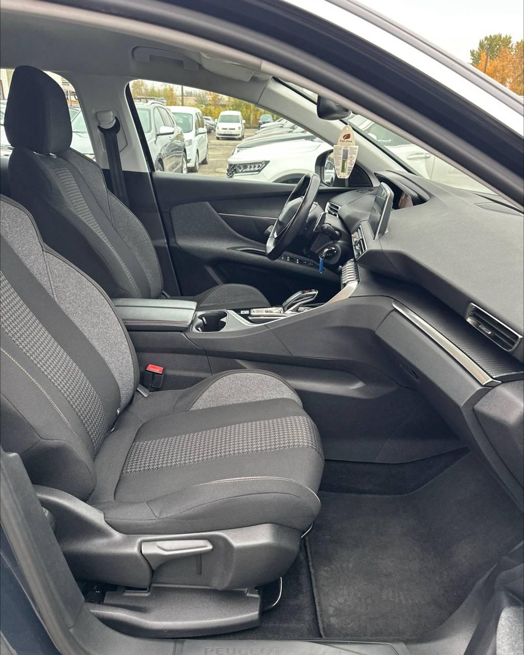 Peugeot 3008 II , 2019 г., автомат, дизель  - фото 10