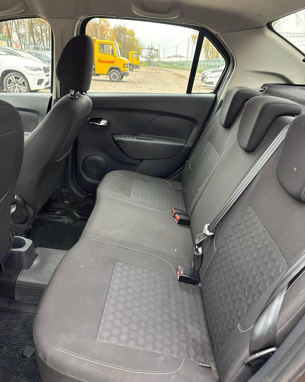 Renault Logan II · Рестайлинг , 2019 г., механика, бензин  - фото 12