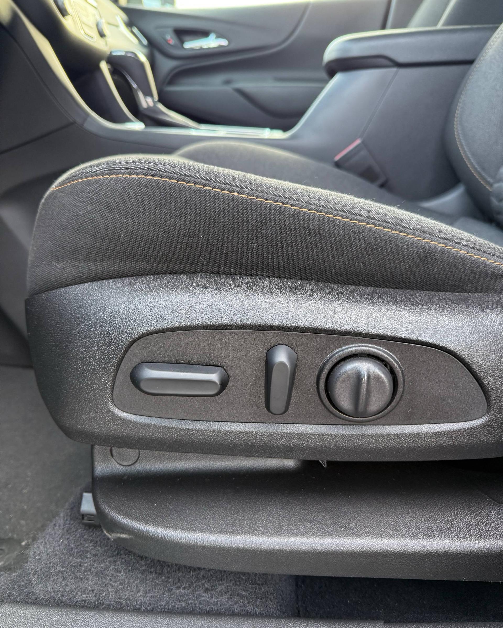 Chevrolet Equinox III , 2021 г., автомат, бензин - фото 15