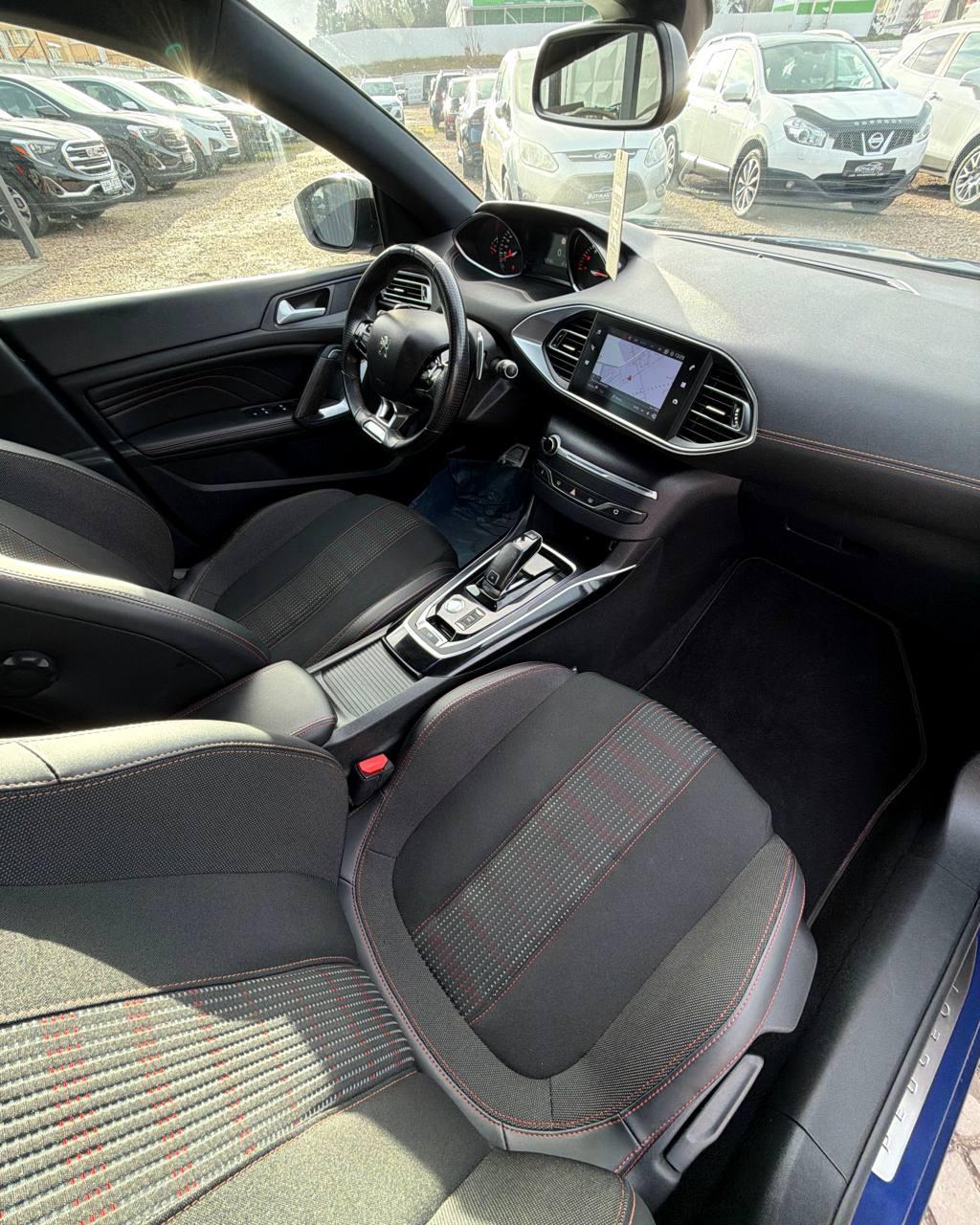 Peugeot 308 T9 · Рестайлинг , 2019 г., автомат, бензин - фото 14