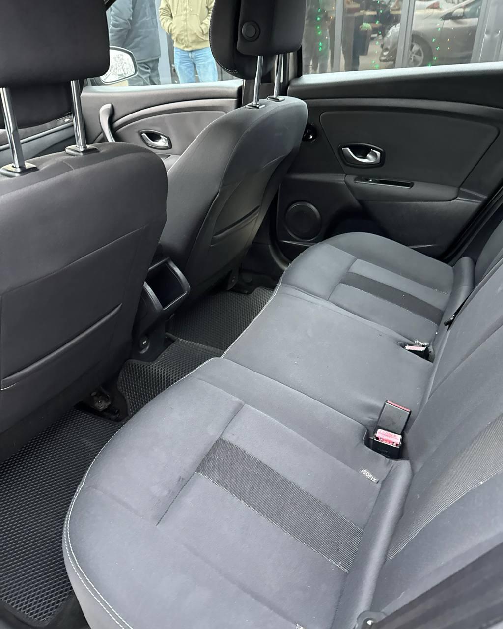 Renault Megane III , 2010 г., механика, дизель - фото 11