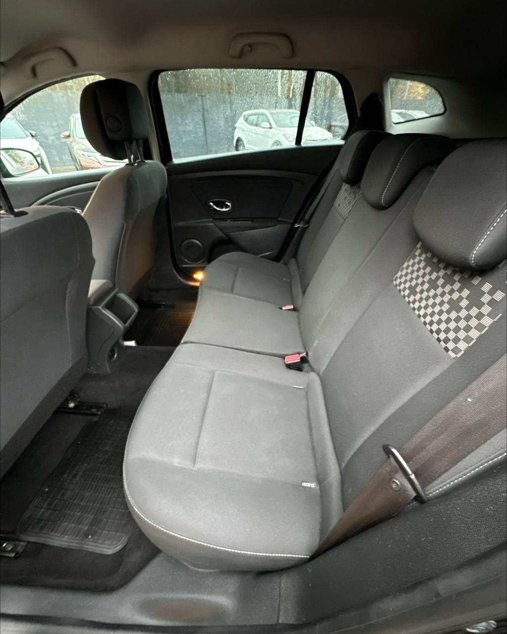 Renault Megane III · Рестайлинг , 2012 г., механика, дизель - фото 9