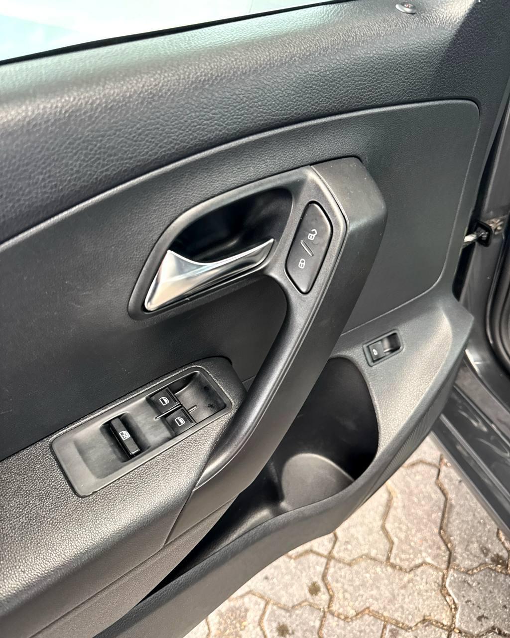 Volkswagen Polo Sedan I · Рестайлинг , 2016 г., механика, бензин - фото 9